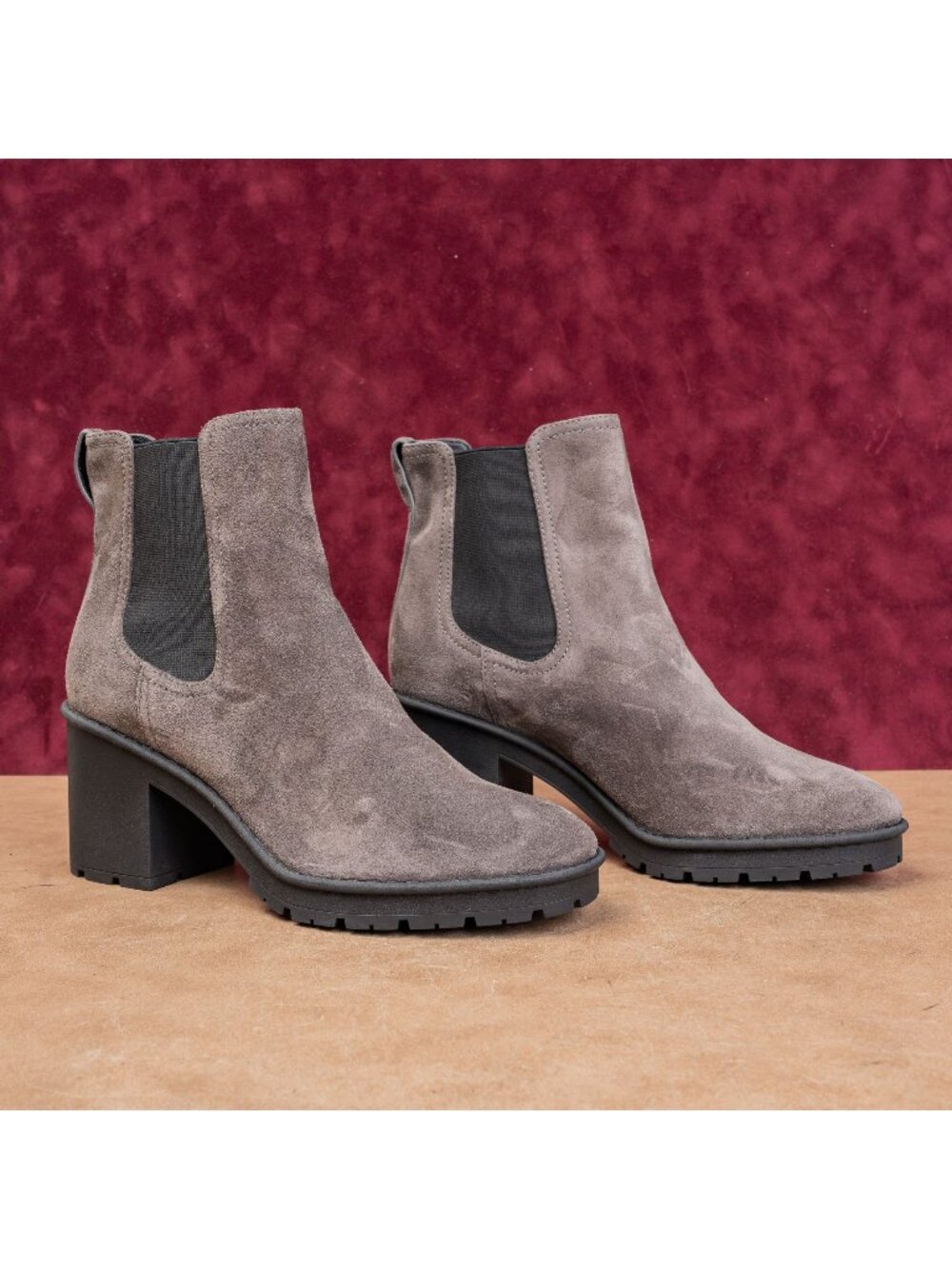 Vince Women Henderson Waterproof Chelsea Grey Suede Boots sz 10EUR40